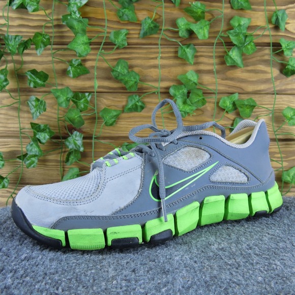 Nike Men's Training Sneaker‎ Gray Synthetic Size 9.5 Medium  Used 2025 - Picture 1 of 7